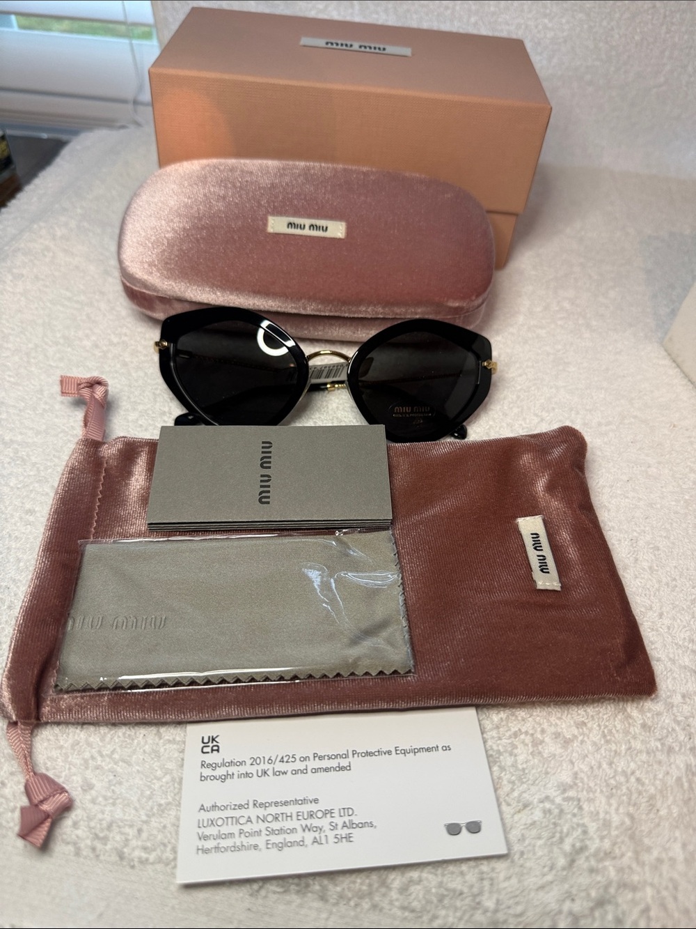 Authentic Miu Miu MU 08XS 1AB5S0 Black  Sunglasses